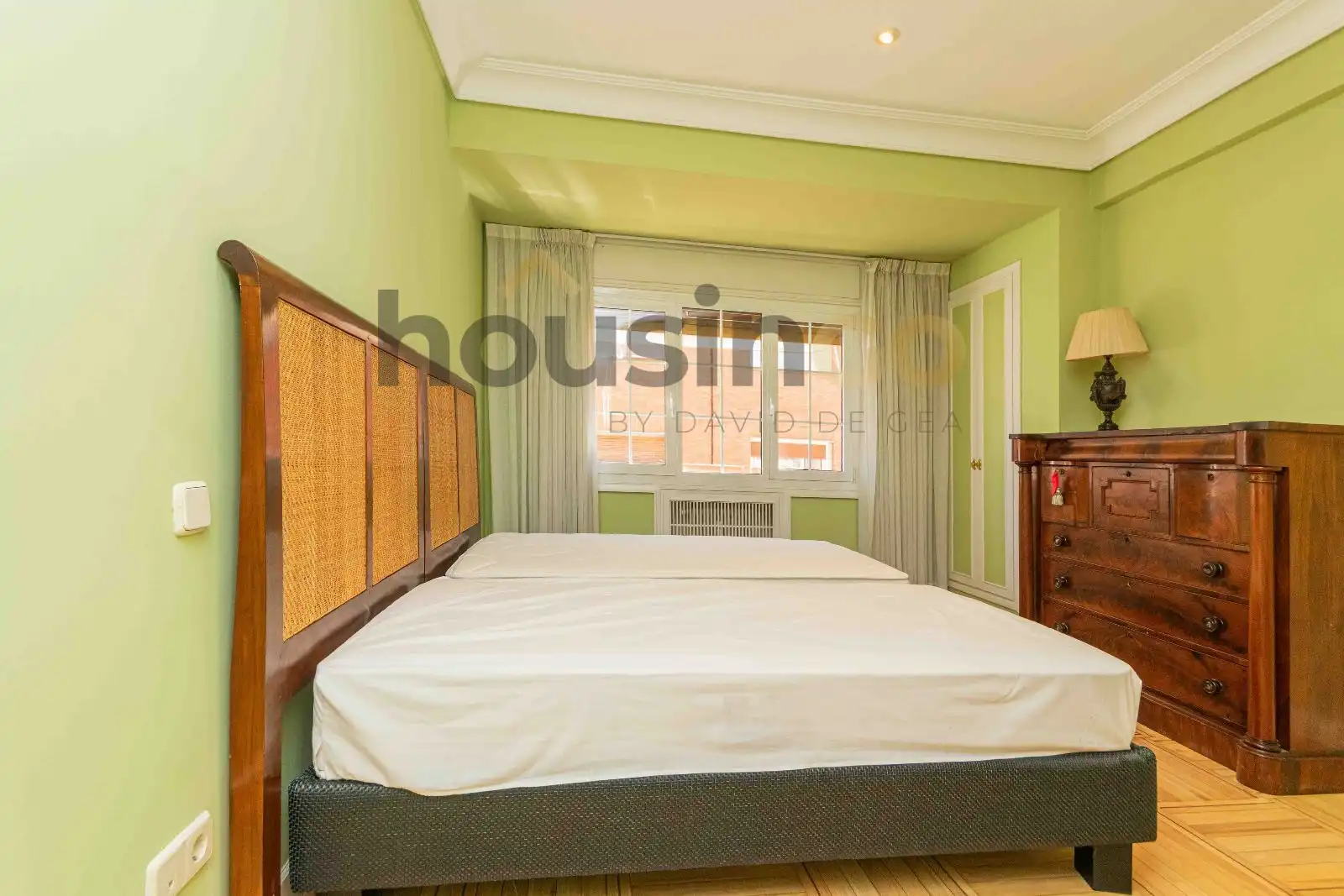 Schlafzimmer von Wohnung zur Miete in Madrid mit Heizung und Terrasse