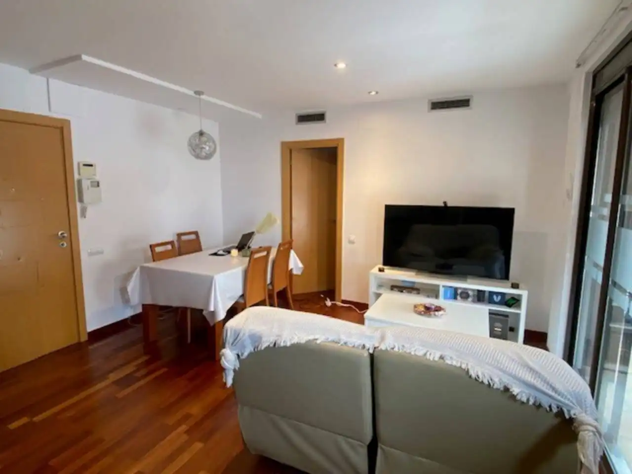 Sala de estar de Dúplex en venta en Granollers con Aire acondicionado, Calefacción y Parquet
