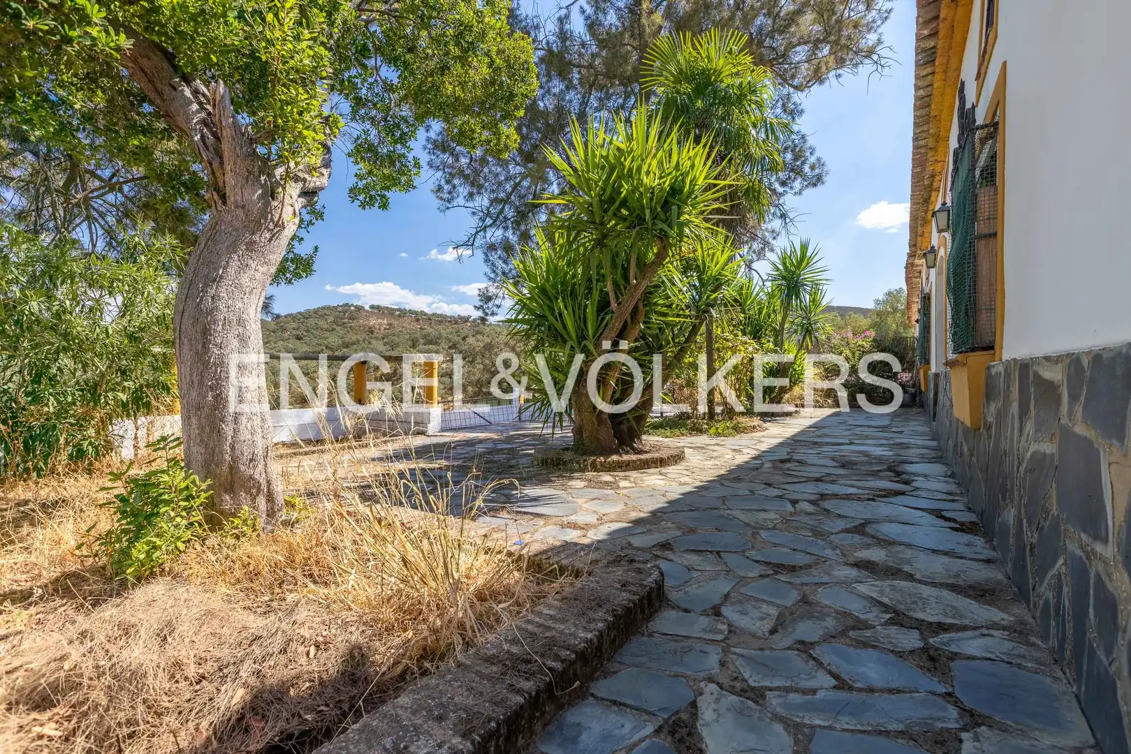 Exterior view of Houses for sale in Aracena, Huelva