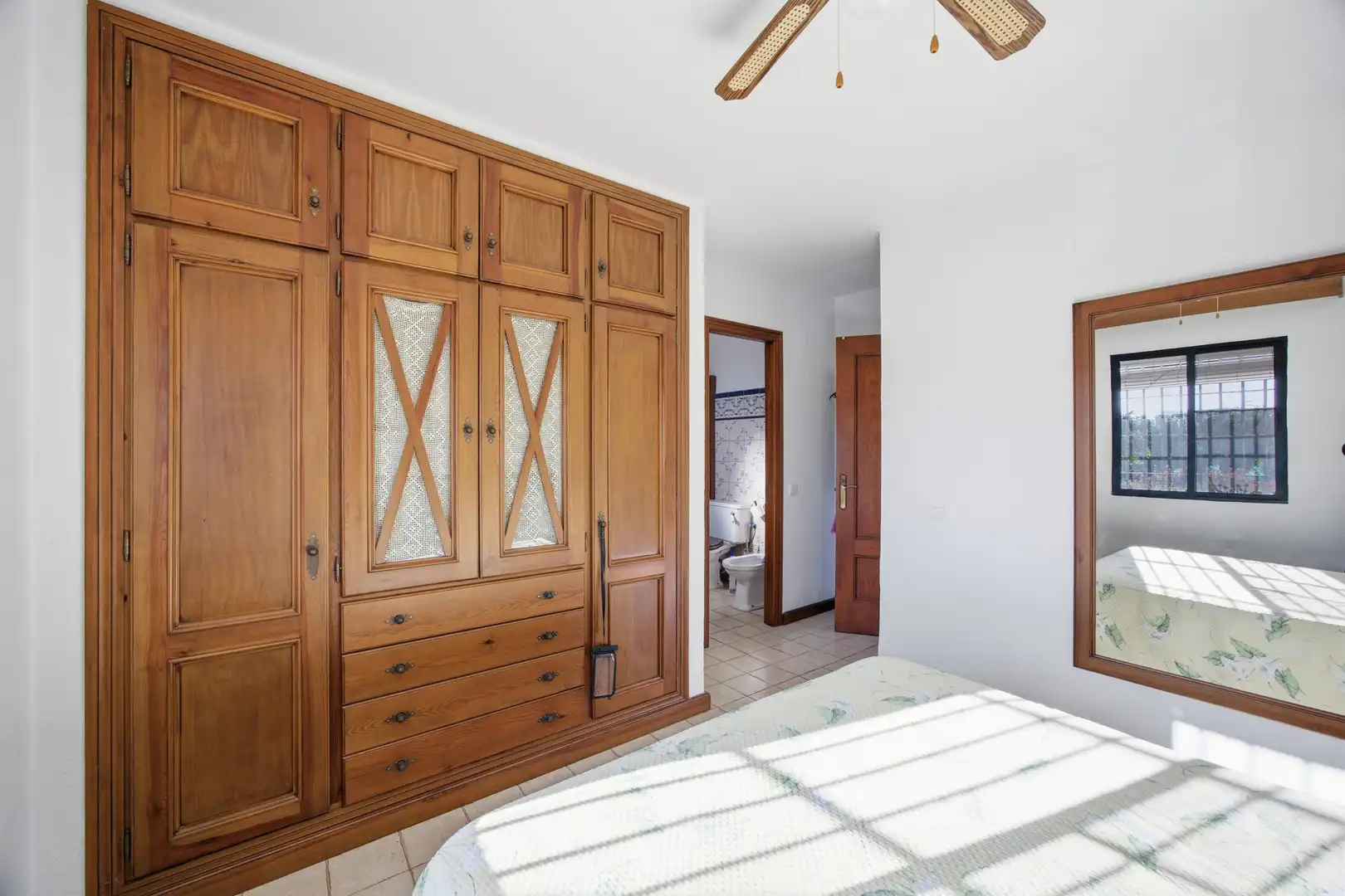 Habitación de Casa o chalet en venta en Casares con Jardín privado, Terraza y Piscina