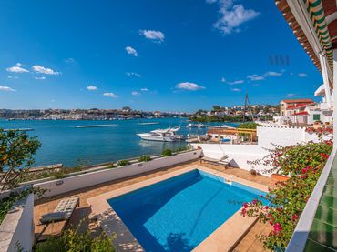 Xalet amb piscina en venda a Cala Llonga - Sa Mesquida