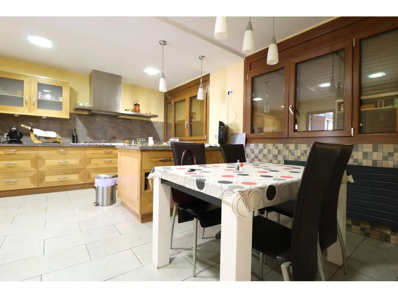 Cuina de Casa o xalet en venda en Cerdanyola del Vallès