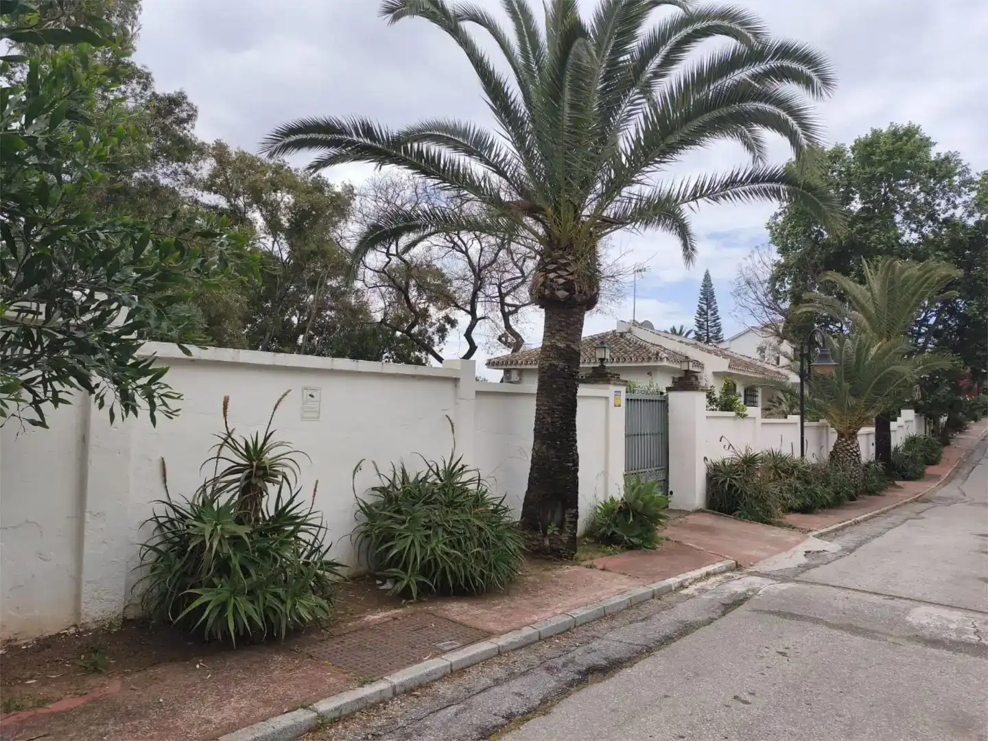 Vista exterior de Piso en venta en Marbella con Aire acondicionado y Piscina