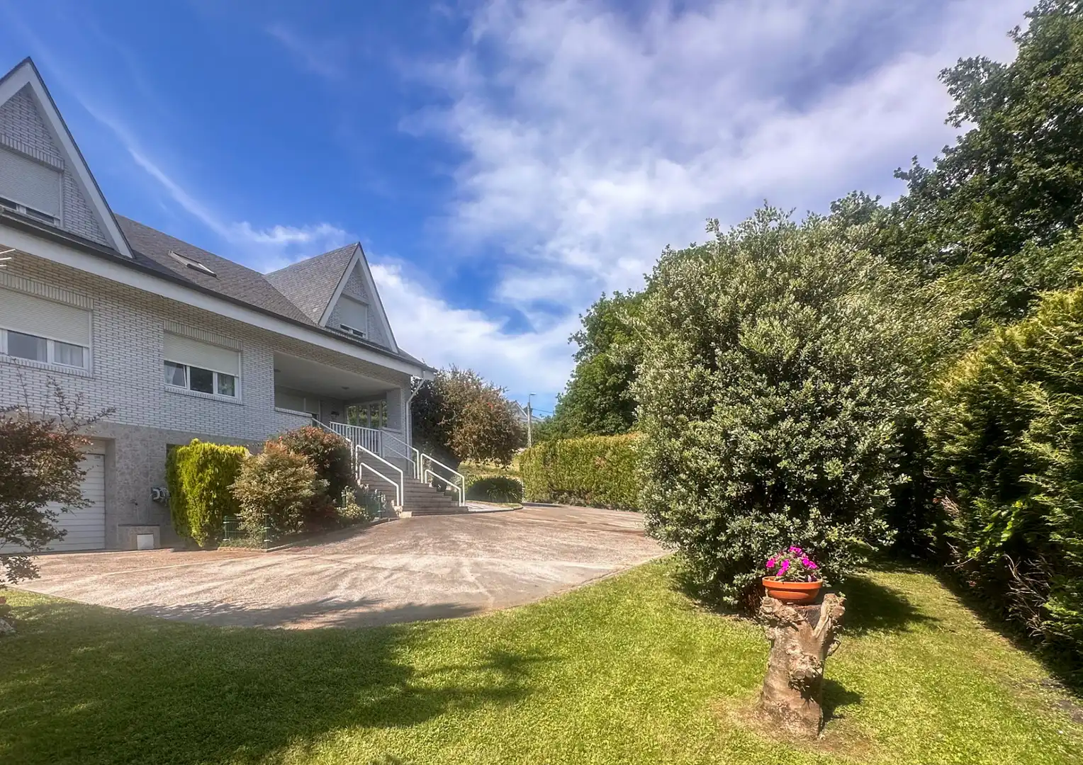 Vista exterior de Casa o chalet en venta en Camargo con Calefacción, Jardín privado y Terraza