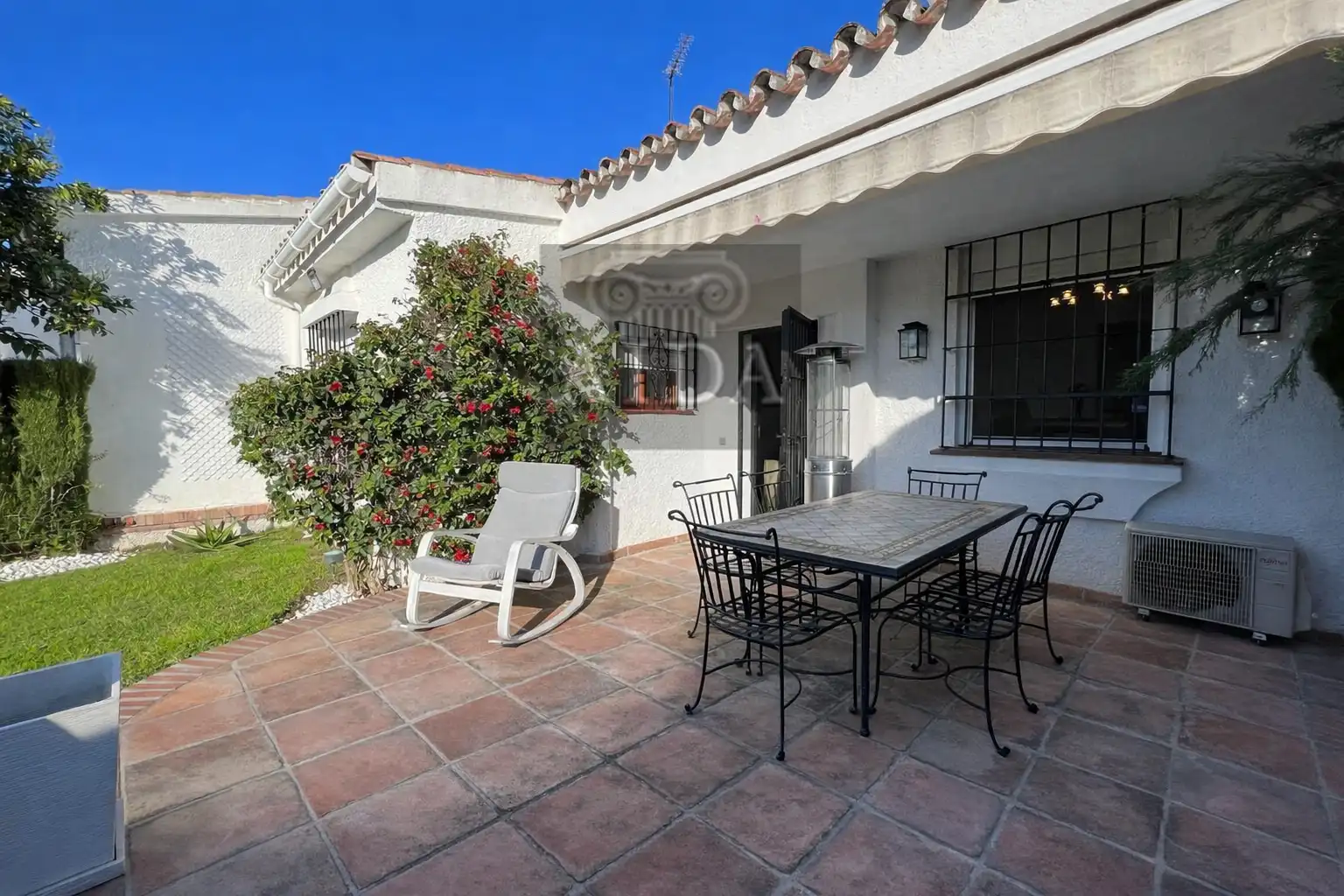 Jardí de Casa o xalet en venda en Marbella amb Aire condicionat, Terrassa i Traster