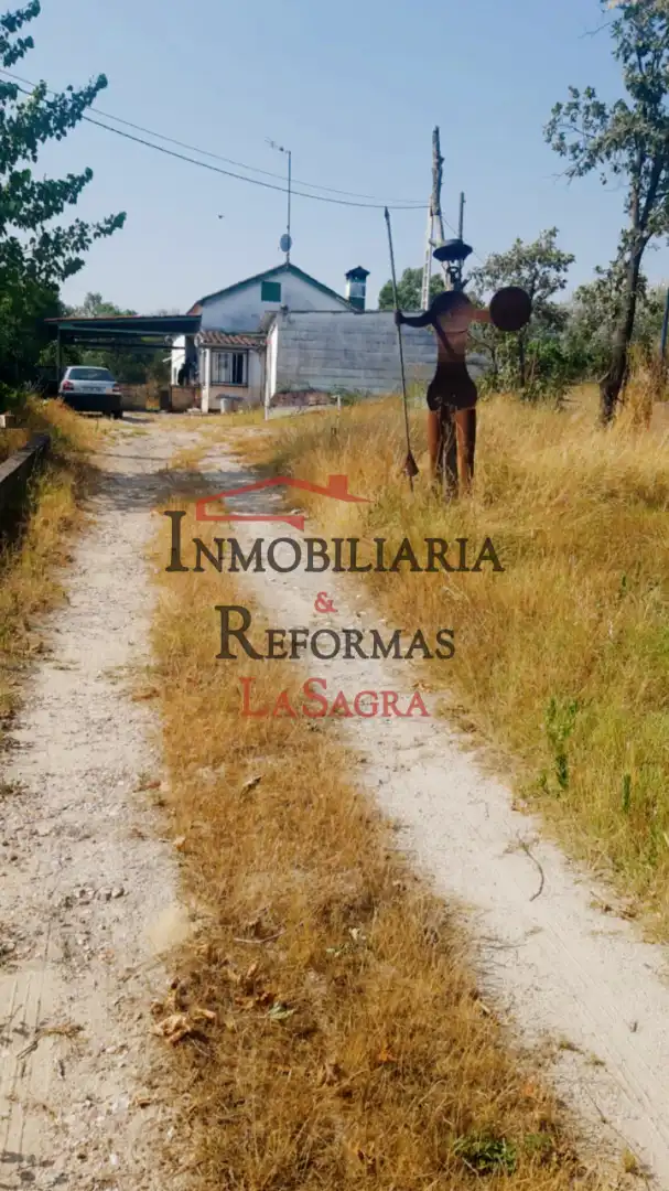 Vista exterior de Finca rústica en venta en Talayuela con Jardín privado, Terraza y Amueblado