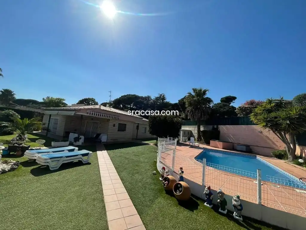 Chalet con piscina en venta en Cabanyes - Mas Ambrós - Mas Pallí, imagen 4