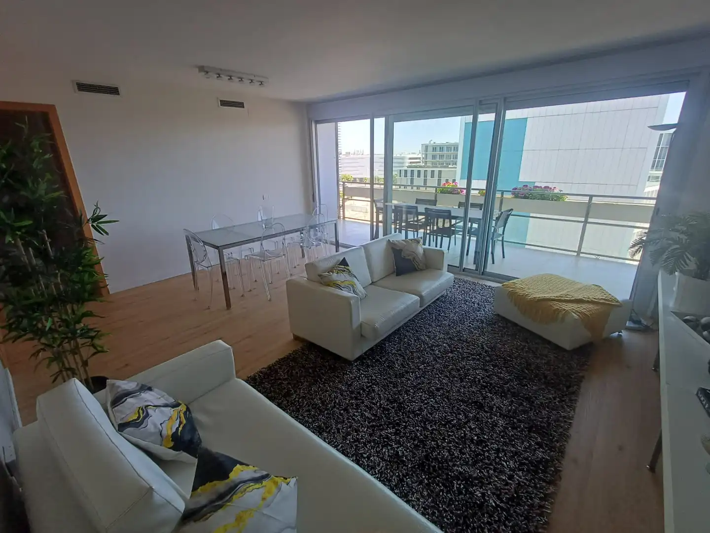 Sala de estar de Piso en venta en Sant Adrià de Besòs con Aire acondicionado, Calefacción y Jardín privado