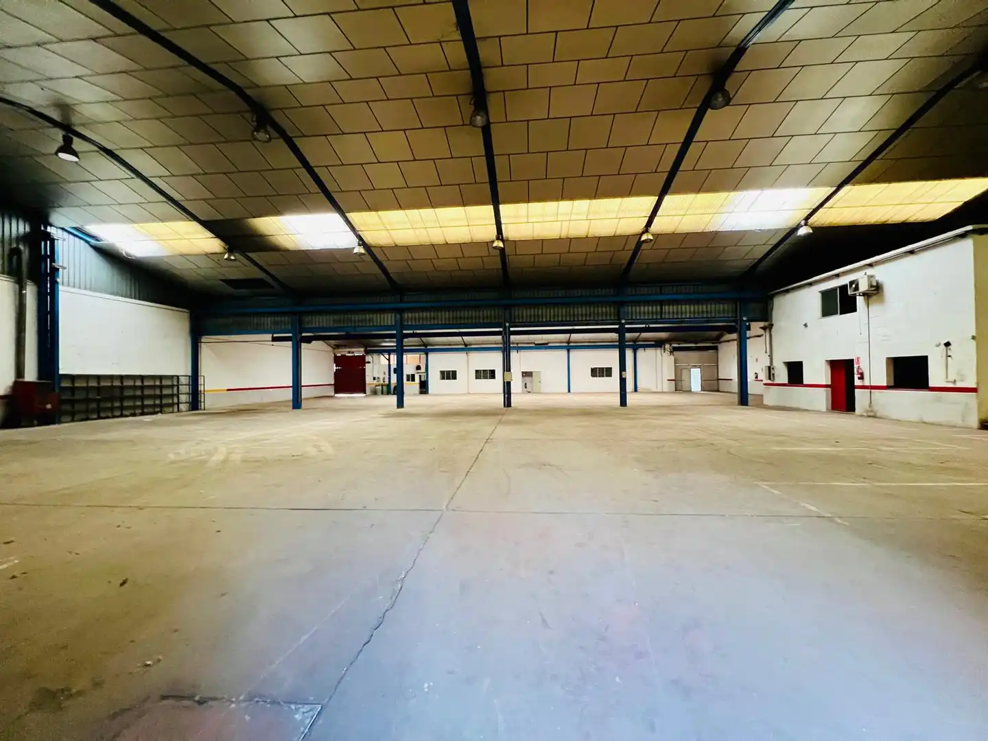 Industrial buildings for sale in Rivas-Vaciamadrid  with Heating and Alarm
