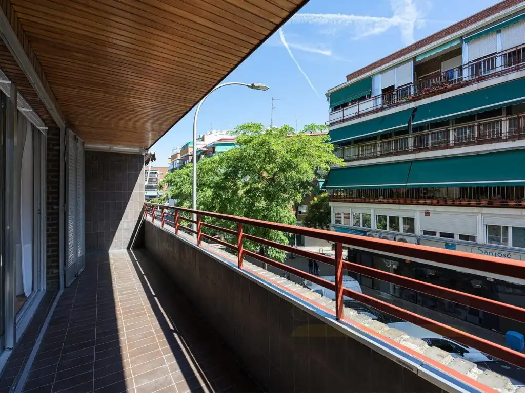 Exterior view of Flat for sale in Madrid