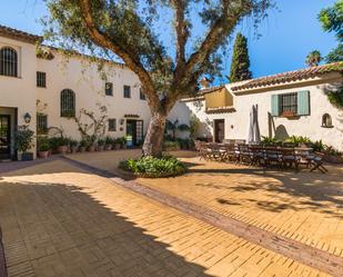 Vista exterior de Finca rústica en venda en Sotogrande amb Terrassa i Piscina