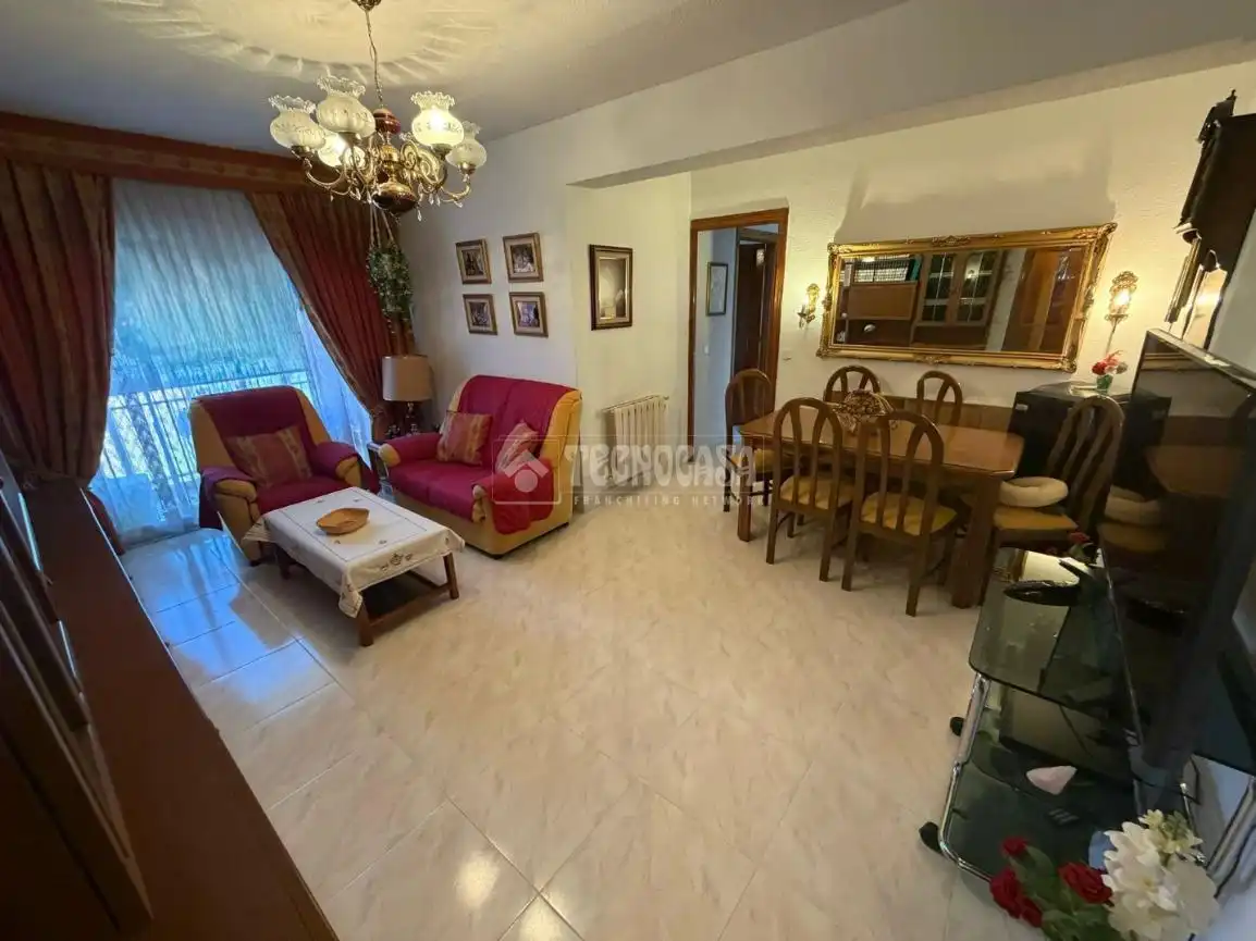 Living room of Flat for sale in Madrid