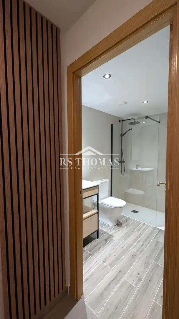 Baño de Piso de alquiler en Sant Julià de Lòria con Calefacción, Terraza y Trastero