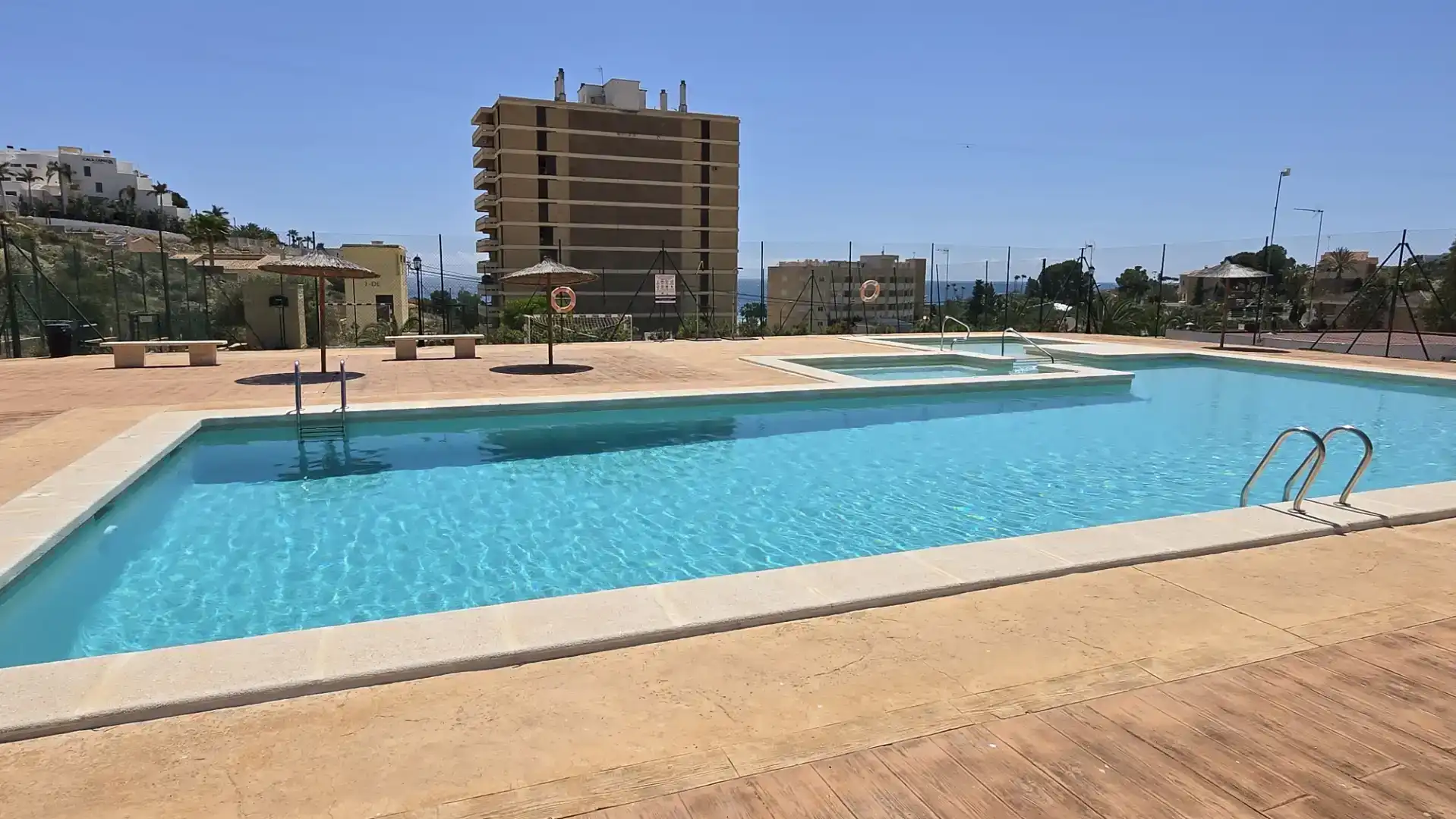 Swimming pool of Flat for rent in El Campello  with Air Conditioner, Private garden and Swimming Pool