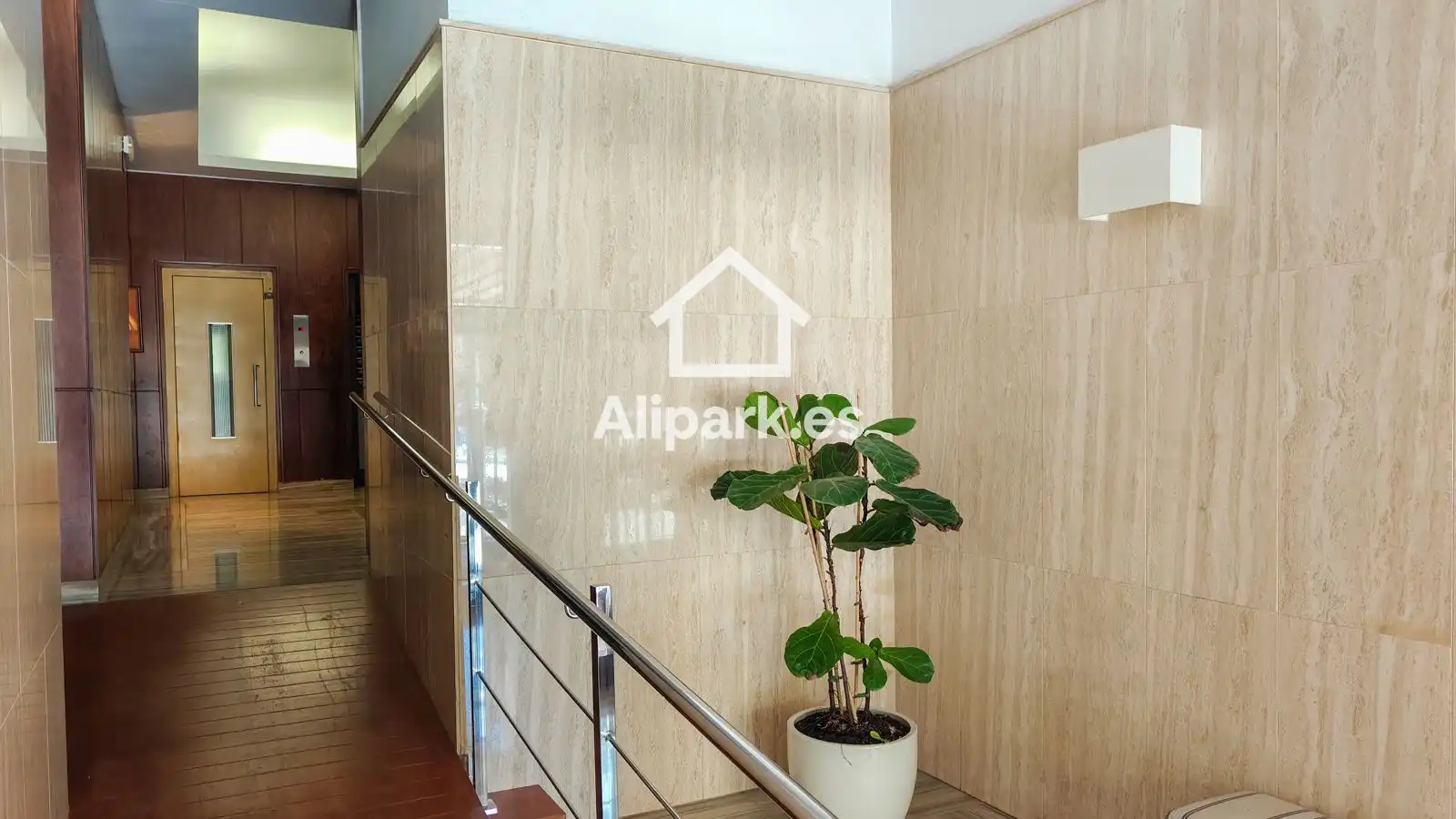 Piso en venta en Alicante / Alacant con Aire acondicionado, Terraza y Balcón