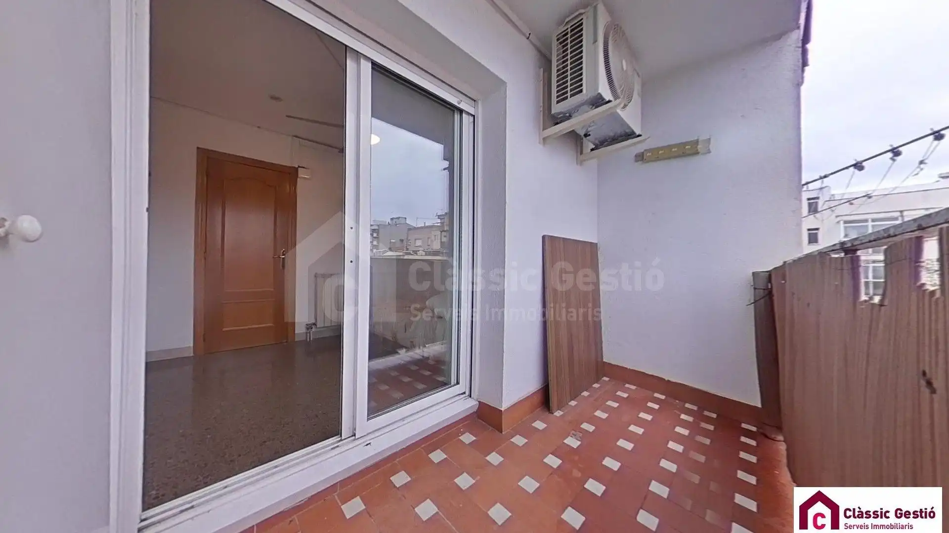 Habitación de Piso en venta en Terrassa con Aire acondicionado y Calefacción
