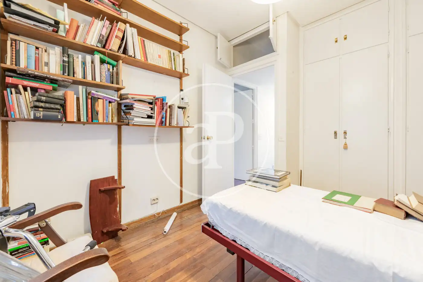 Habitación de Piso en venta en Madrid con Calefacción, Jardín privado y Terraza