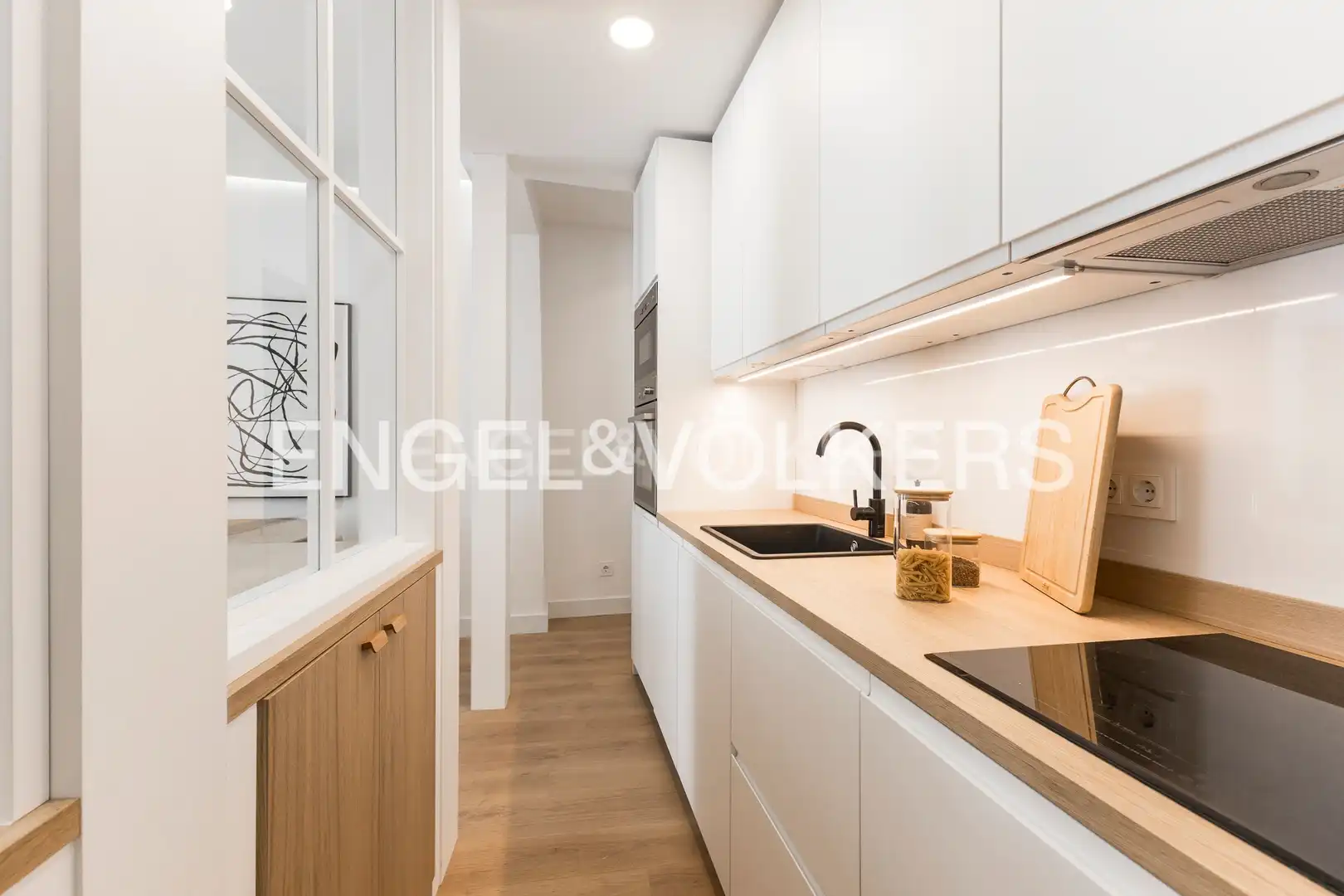 Kitchen of Flat for sale in Madrid  with Air Conditioner, Heating and Balcony