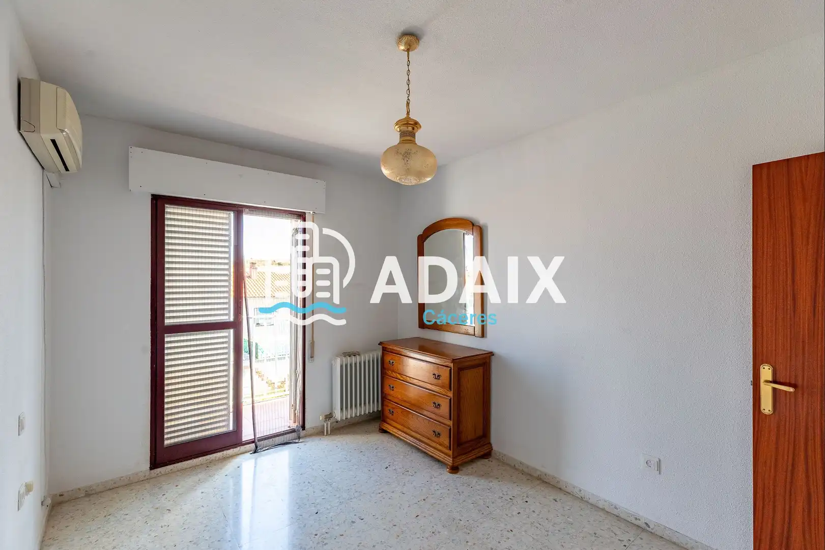 Bedroom of Houses for sale in Cáceres  with Air Conditioner, Heating and Terrace