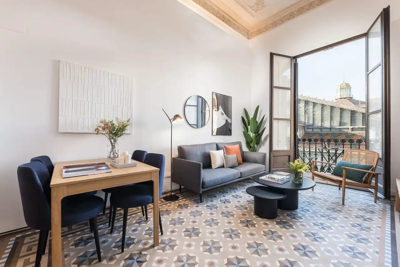 Apartment with terrace to rent in Ciutat Vella