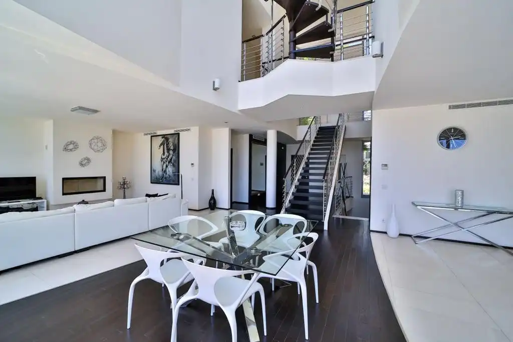Comedor de Casa o chalet de alquiler en Marbella con Aire acondicionado, Jardín privado y Terraza