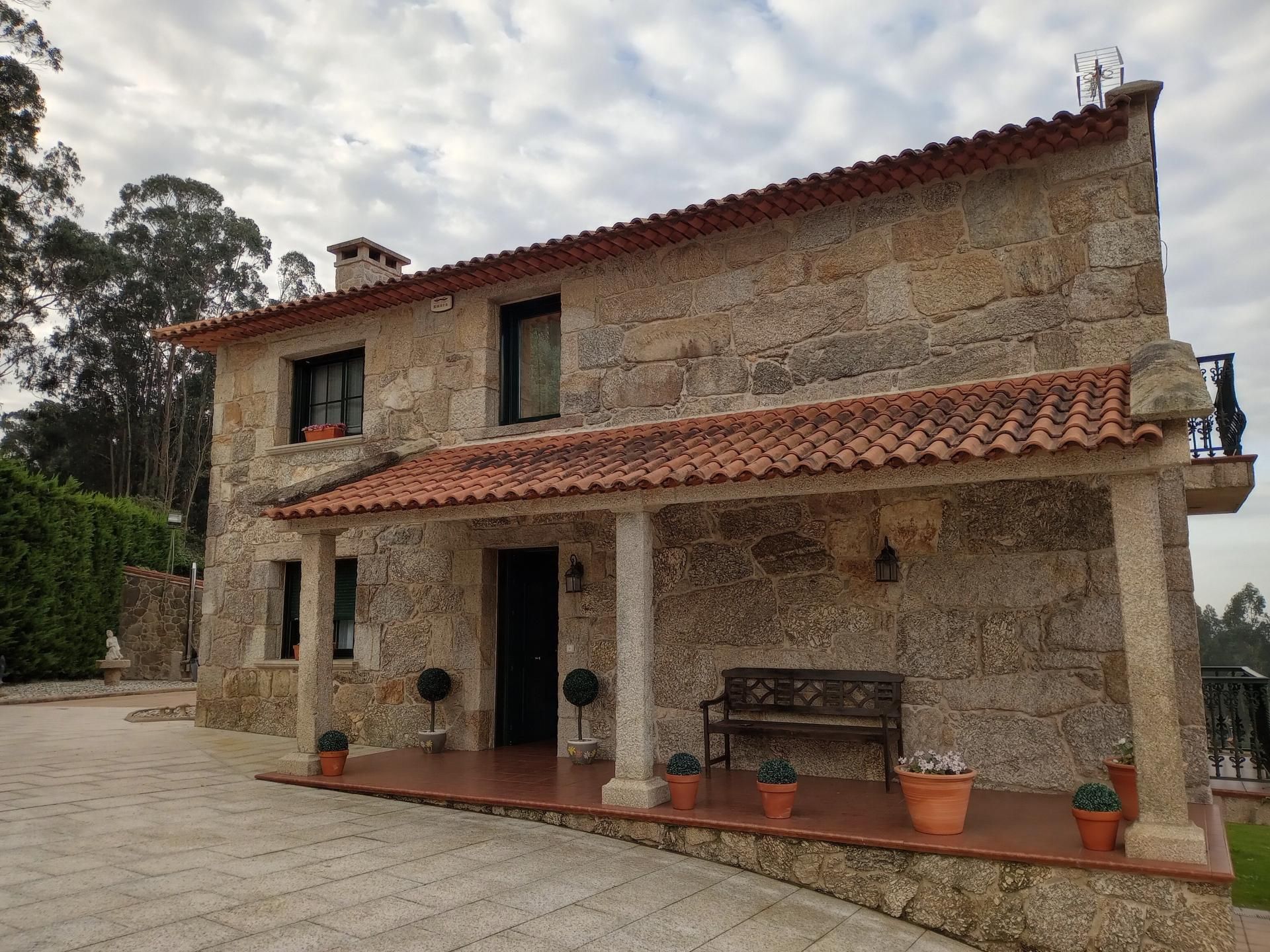 Exterior view of House or chalet for sale in Bueu  with Heating, Terrace and Swimming Pool