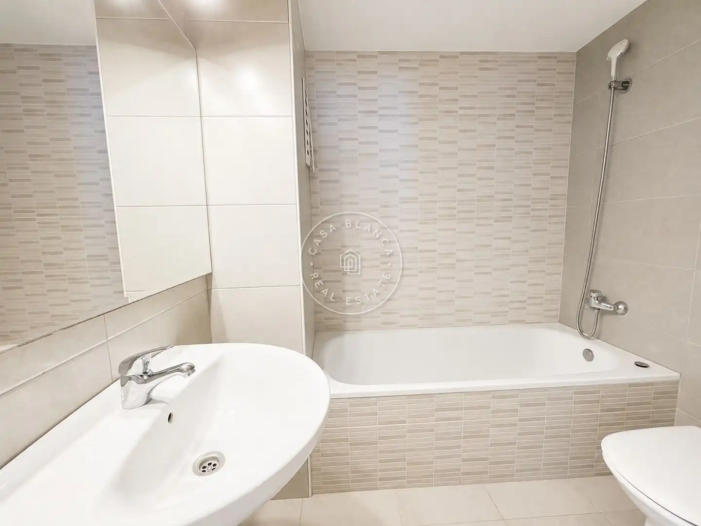 Badezimmer von Wohnungen zum Verkauf in Blanes mit Terrasse