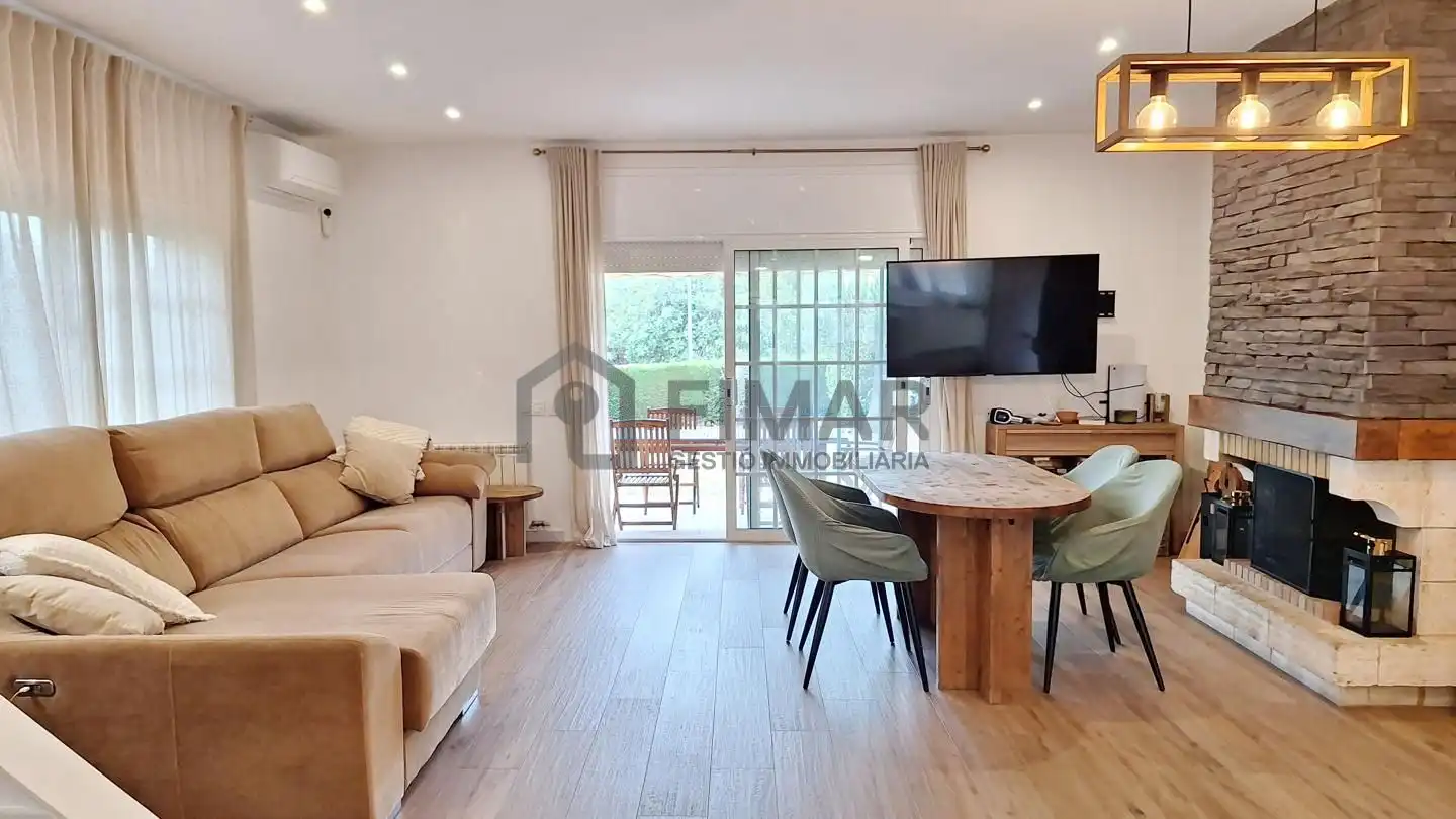 House with garden for sale in Avinguda Comtal, imagen 5
