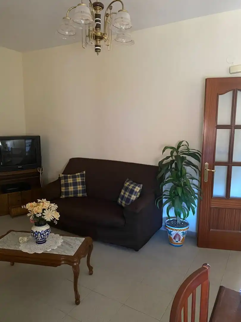 Sala de estar de Casa adosada en venta en Alange con Jardín privado, Trastero y Amueblado