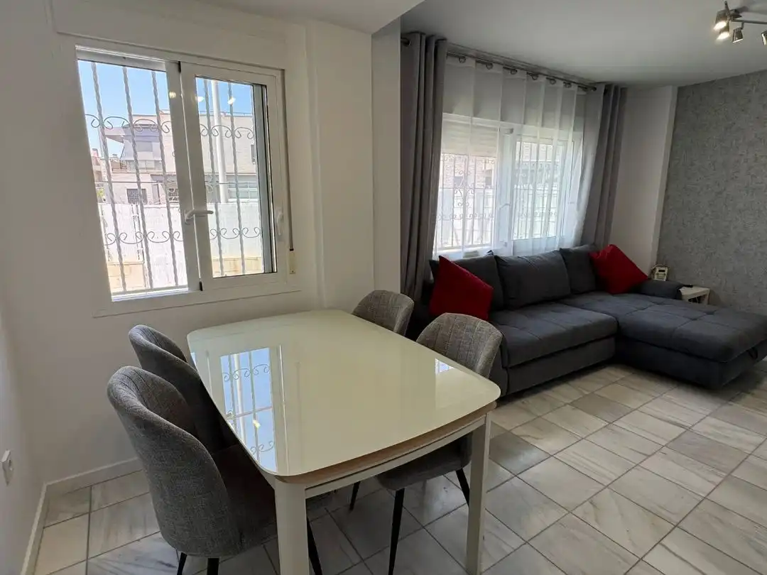 Terraced house with pool for sale in Av. Asociación Victimas del Terrorismo, 24, imagen 13