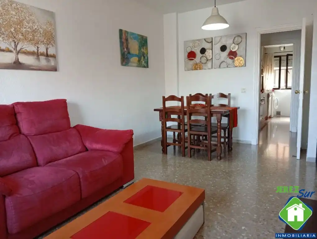 Sala d'estar de Pis de lloguer en Jerez de la Frontera amb Aire condicionat, Calefacció i Moblat