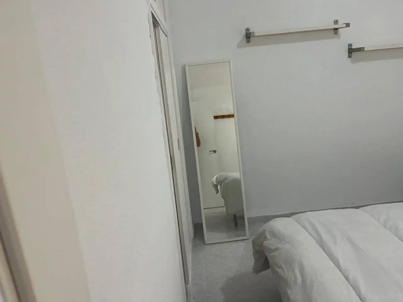 Dormitori de Apartament de lloguer en Almuñécar amb Terrassa i Moblat