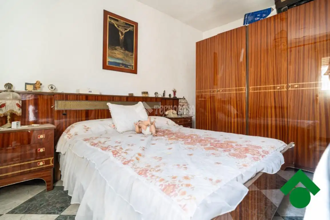 Casa aparellada en venda a Santa Adela - Parque Leyva Loro, imagen 12