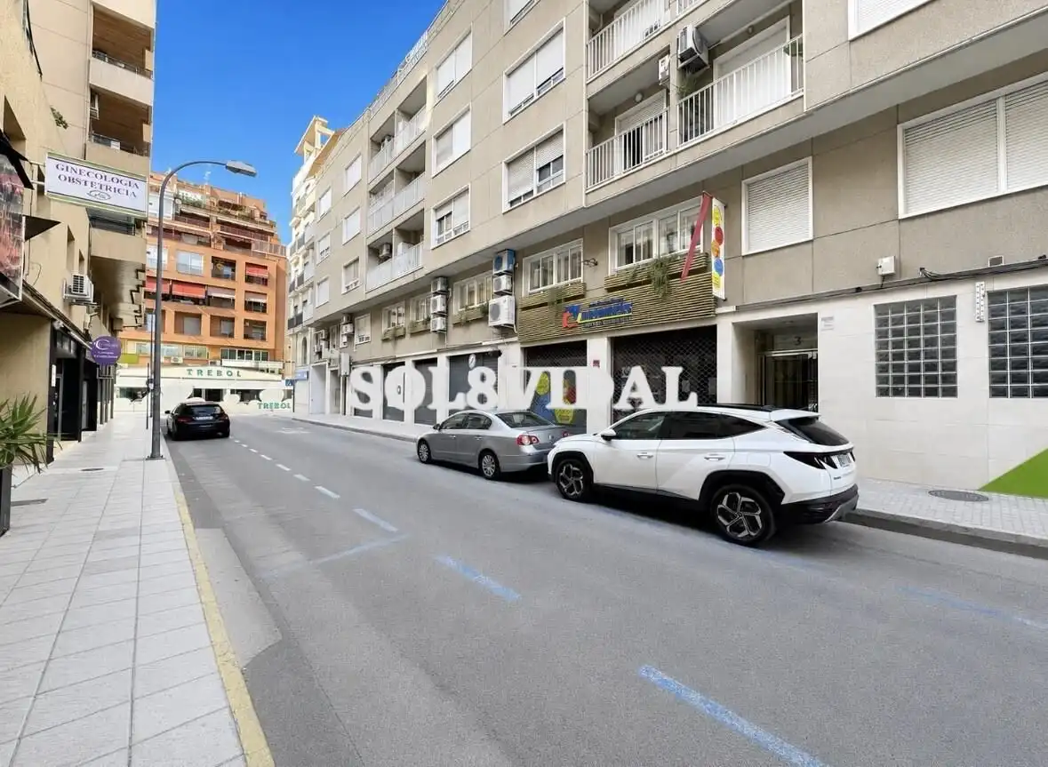 Vista exterior de Piso de alquiler en Orihuela con Calefacción, Amueblado y Balcón