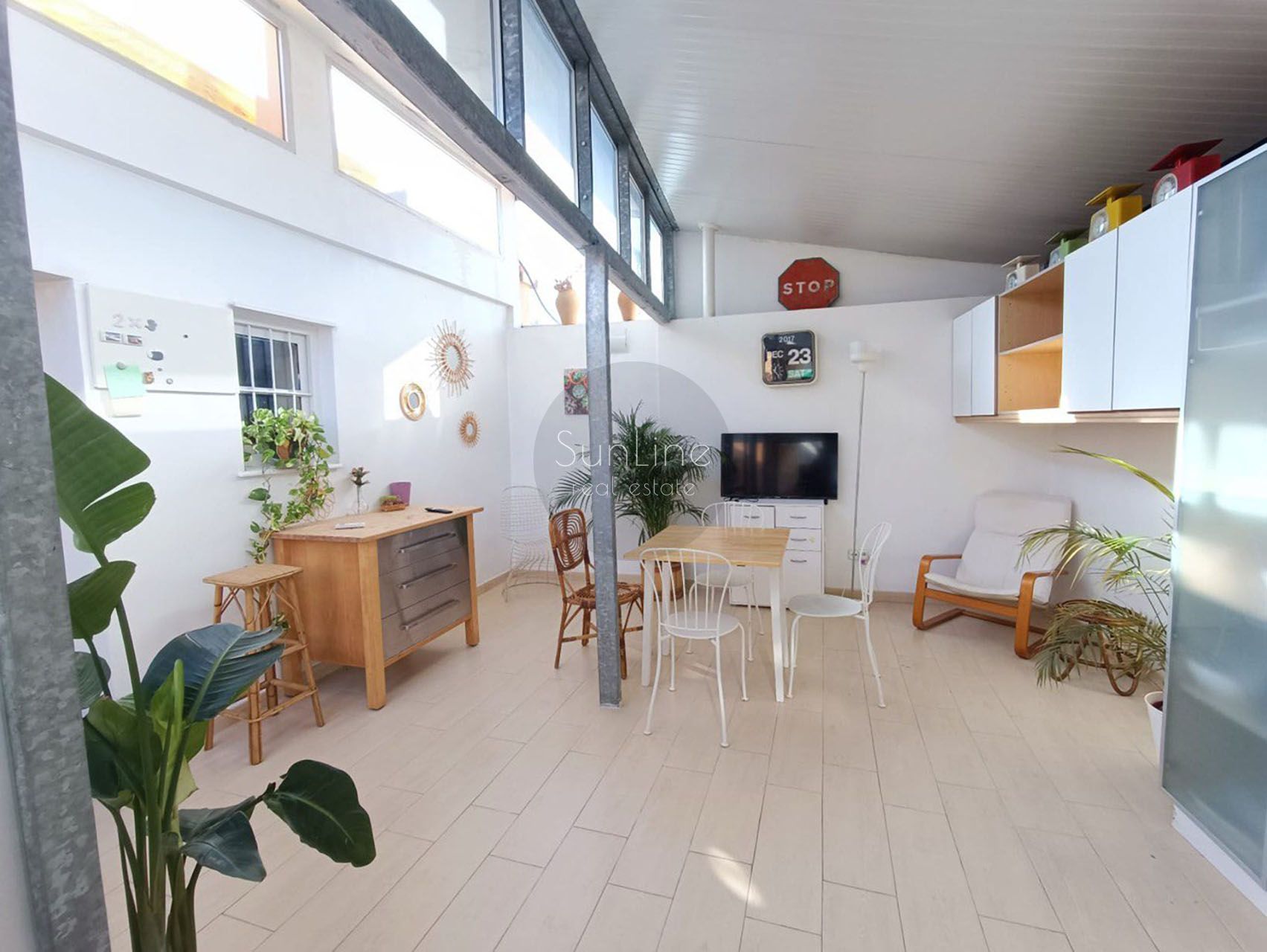 Sala d'estar de Casa o xalet en venda en Riba-roja de Túria amb Aire condicionat, Terrassa i Traster