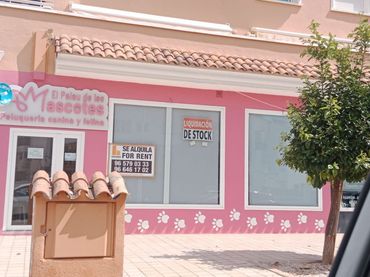 Locale commerciale in affitto a Montañar - El Arenal