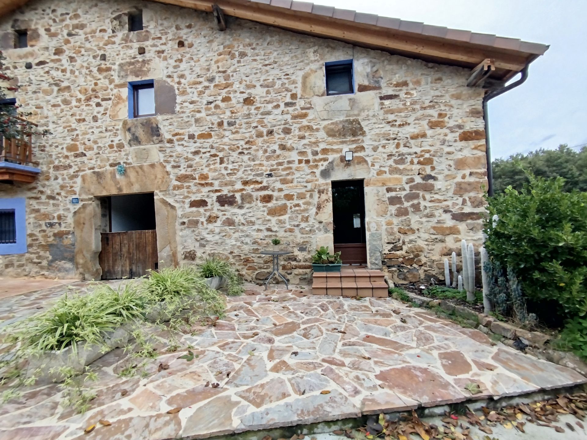 Vista exterior de Dúplex de alquiler en Amurrio con Calefacción, Jardín privado y Terraza