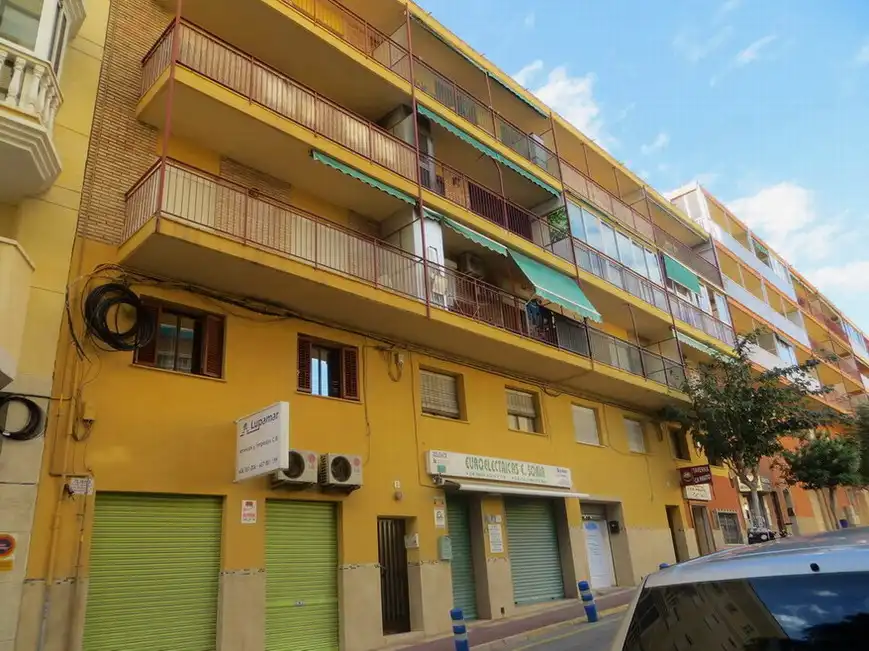 Piso en venta en C/ Ruperto Chapí