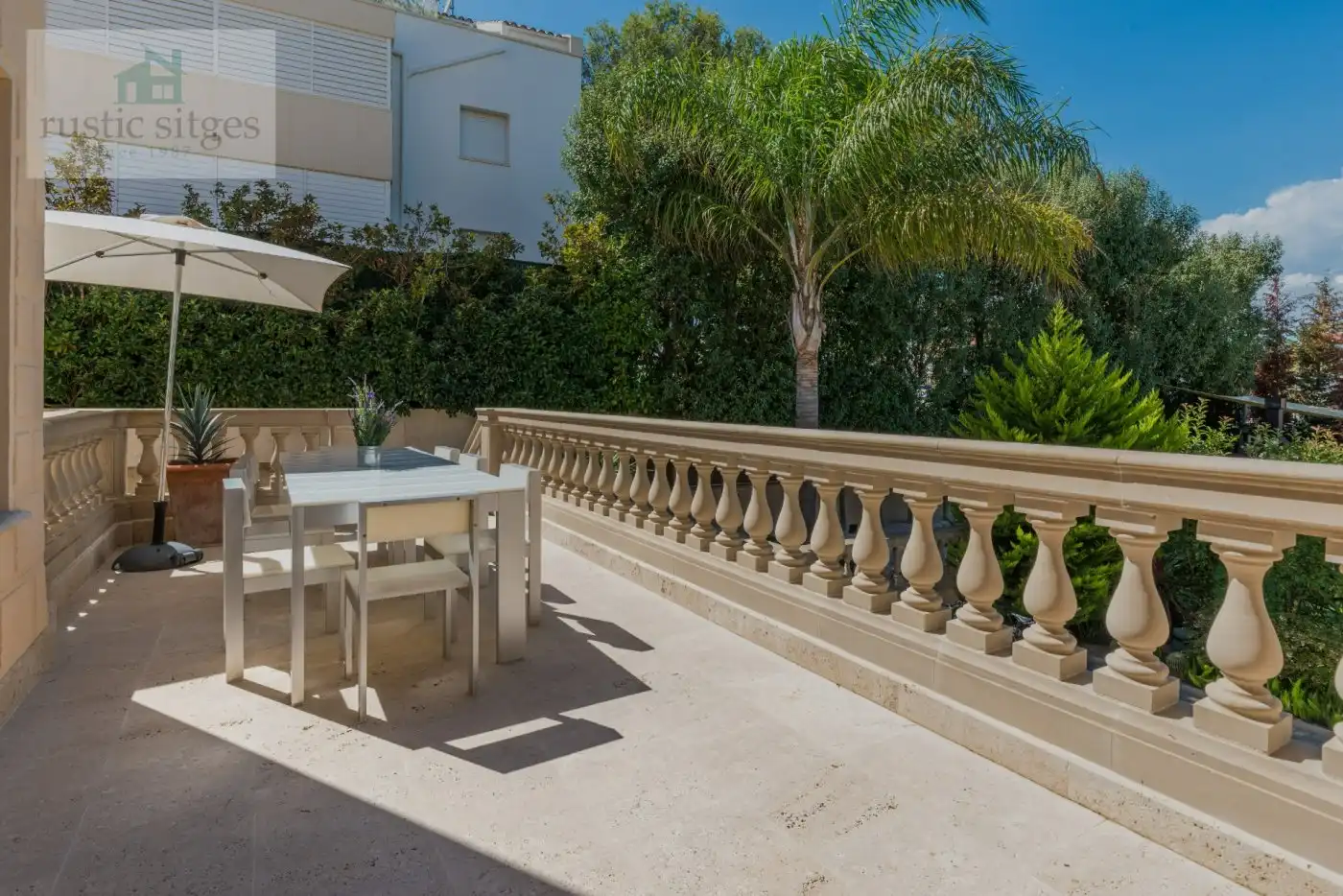 Terrassa de Casa o xalet en venda en Sitges amb Aire condicionat, Calefacció i Jardí privat