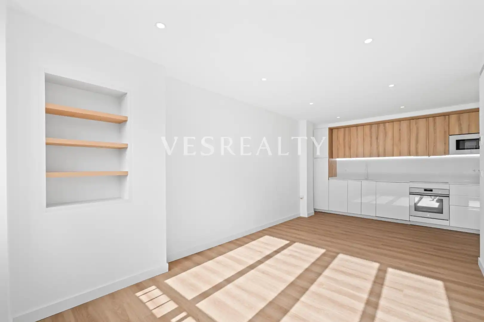 Piso en venta en Alicante / Alacant con Aire acondicionado y Piscina comunitaria