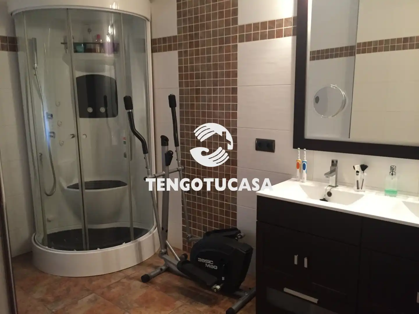 Baño de Piso de alquiler en Madrid con Aire acondicionado, Calefacción y Amueblado