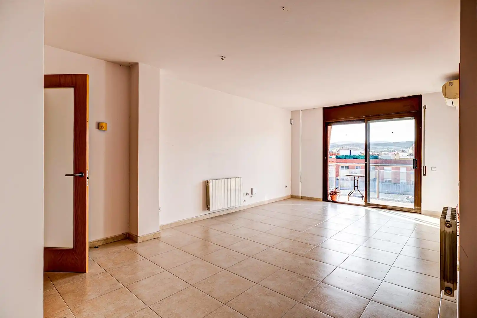 Maisonette zum Verkauf in Igualada mit Klimaanlage, Heizung und Terrasse