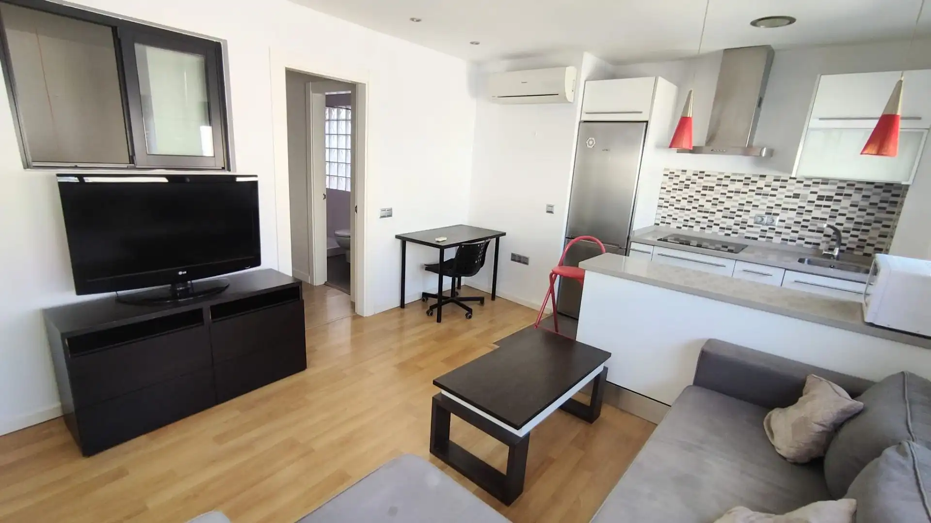 Wohnzimmer von Dachboden zur Miete in Málaga mit Klimaanlage, Heizung und Terrasse