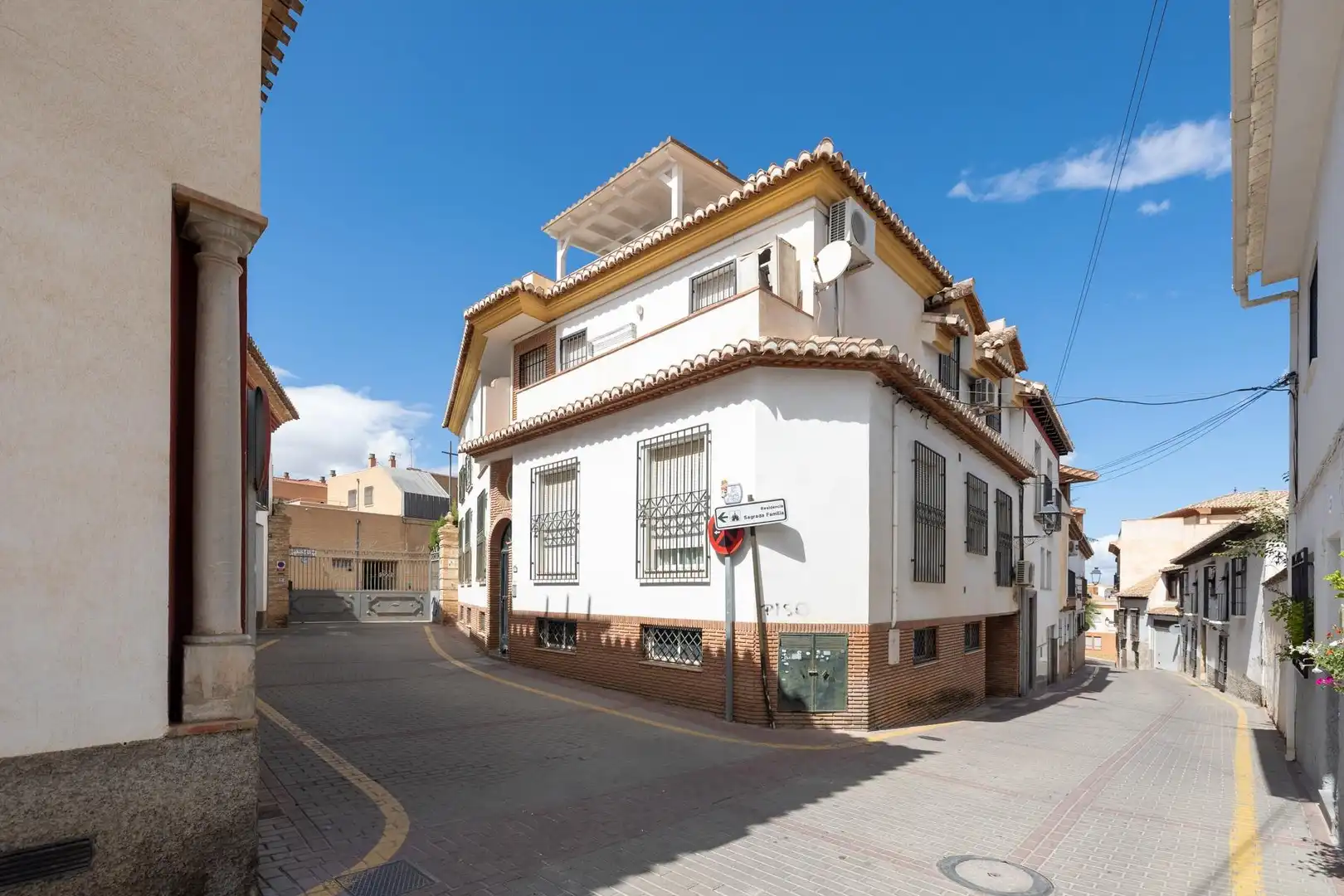 Inmuebles singulares con ascensor en venta en La Zubia Ciudad, imagen 43