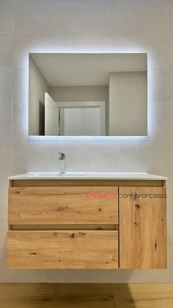 Bathroom of Flat for sale in Vigo   with Heating