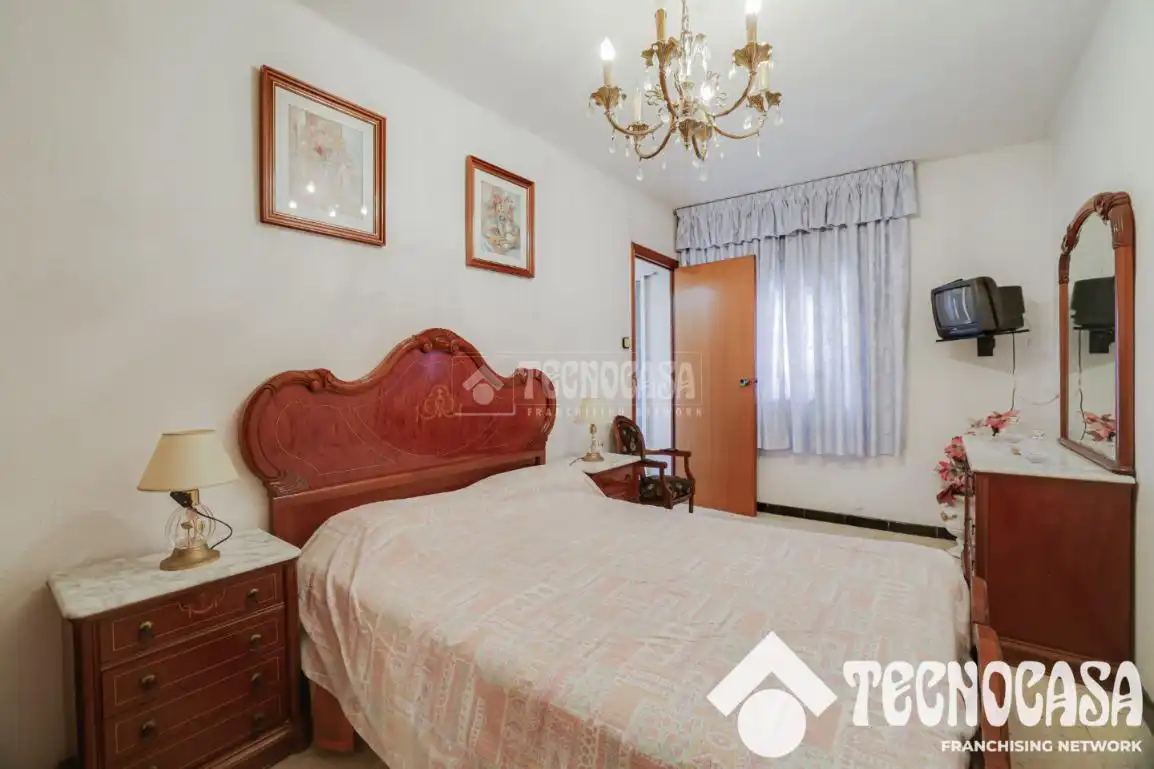 Habitación de Piso en venta en Badalona con Terraza