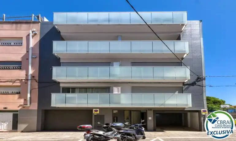 Vista exterior de Apartament en venda en Roses
