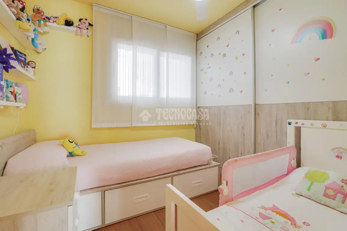 Habitación de Piso en venta en L'Hospitalet de Llobregat con Aire acondicionado, Calefacción y Balcón