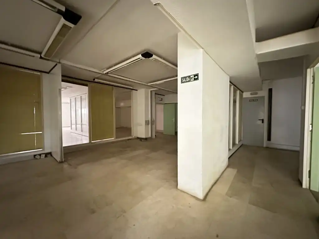 Gewerbefläche zur Miete in Avenida Cornella, imagen 5