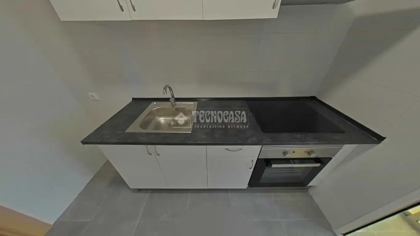 Cocina de Piso en venta en Cornellà de Llobregat